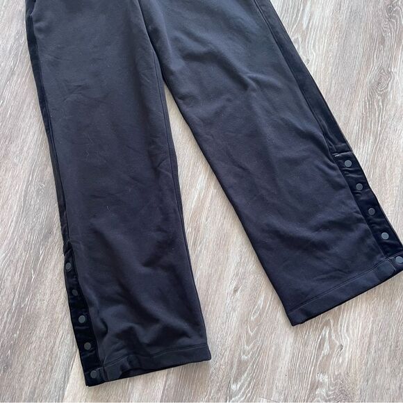 Athleta Retroplush Velvet Straight Leg Pant in Black Women’s Size M - Picture 3 of 8